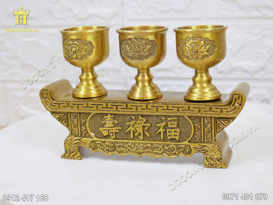 Sản phẩm ngai ch&eacute;n đồng v&agrave;ng c&oacute; độ bền cao, an t&acirc;m sử dụng l&acirc;u d&agrave;i 